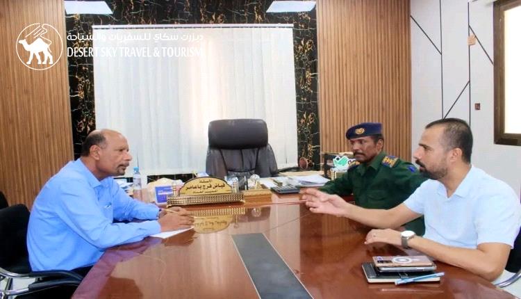 Meeting Discusses Revitalizing the Tourism Sector and Activating the Role of the Tourism Police in Mukalla